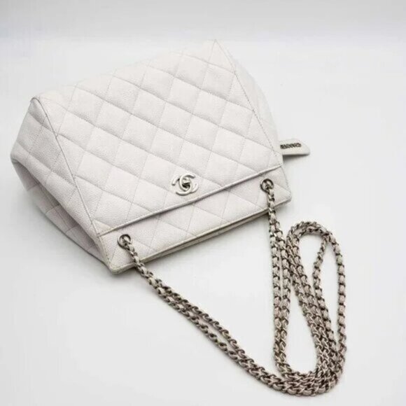 CHANEL Quilted Matelasse CC Logo Caviar Skin Chain Shoulder Bag 1600-082524 - Picture 7 of 15